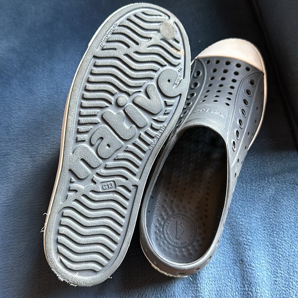 Natives - Picture 3 of 3